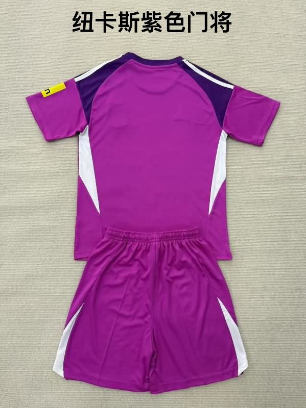 Newcastle United 25/26 Goalkeeper Purple Soccer Jersey