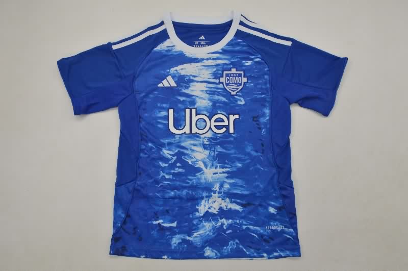 Kids Como 25/26 Home Soccer Jersey And Shorts