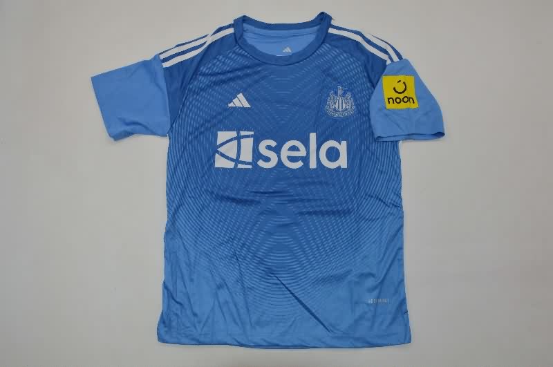 Kids Newcastle United 25/26 Goalkeeper Blue Soccer Jersey And Shorts