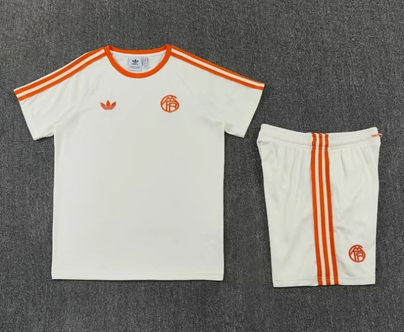 AAA Quality Bayern Munich 25/26 White Soccer Training Sets 05 AAA Quality Bayern Munich 25/26 White Soccer Training Sets 05