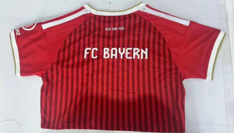 AAA Quality Bayern Munich 26/27 Home Women Cropped Soccer Jersey