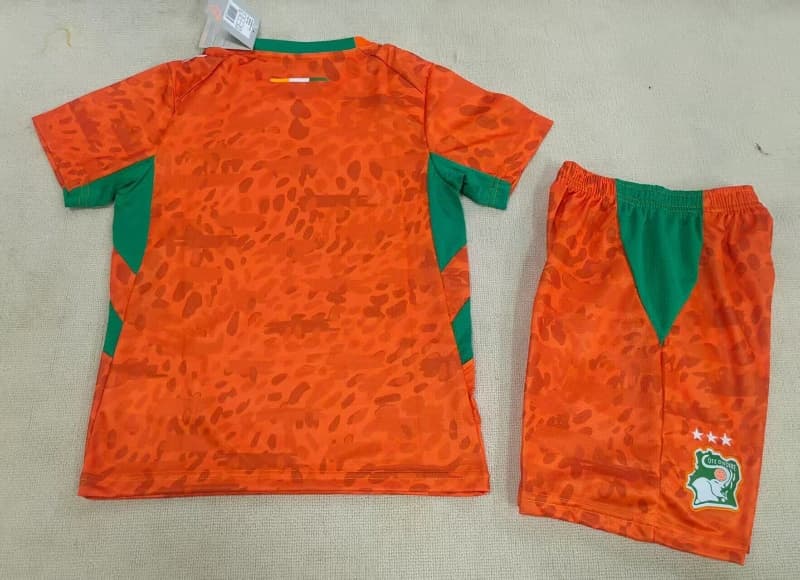 Kids Ivory 2026 Home Soccer Jersey And Shorts