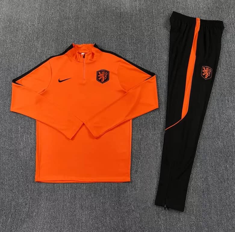 AAA Quality Netherlands 2026 Orange Soccer Tracksuit AAA Quality Netherlands 2026 Orange Soccer Tracksuit