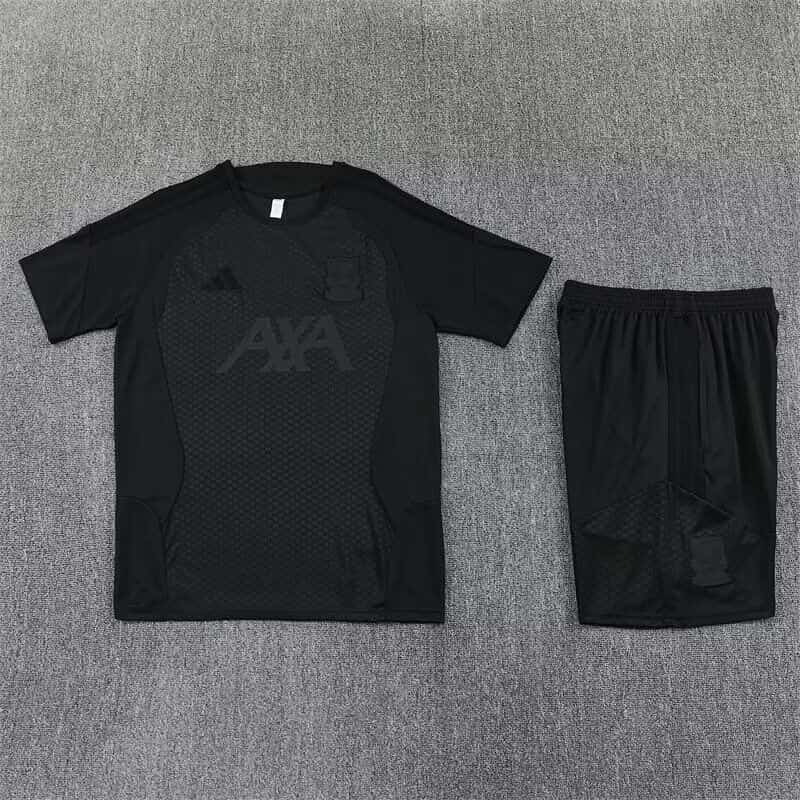 AAA Quality Liverpool 26/27 Black Soccer Training Sets AAA Quality Liverpool 26/27 Black Soccer Training Sets