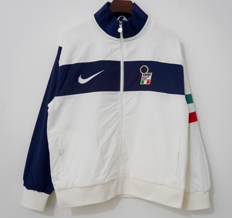 AAA Quality Italy 1996 White Soccer Windbreaker AAA Quality Italy 1996 White Soccer Windbreaker