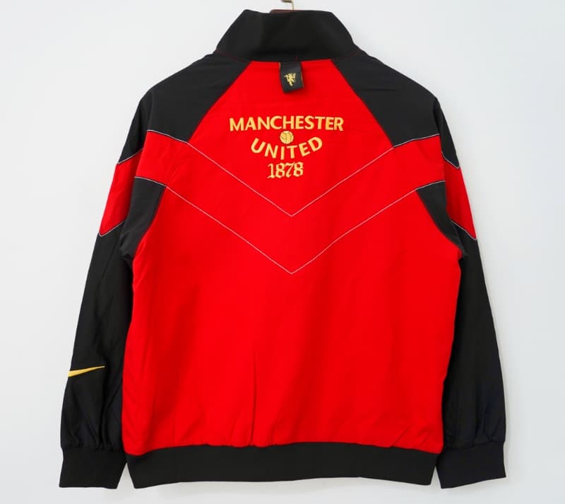 AAA Quality Manchester United 2006/07 Red Soccer Windbreaker