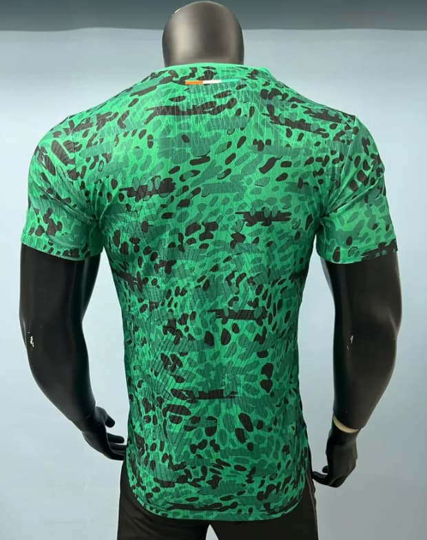 AAA Quality Ivory 2026 Green Soccer Jersey(Player)