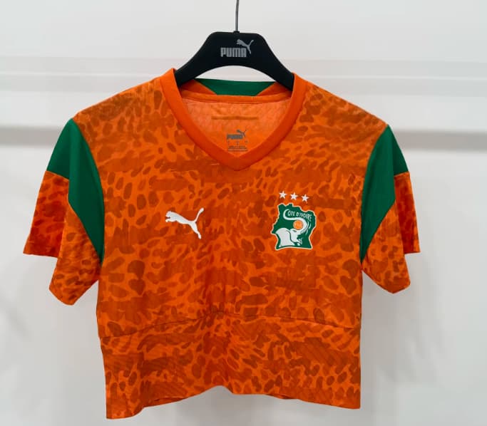 AAA Quality Ivory 2026 Home Women Cropped Soccer Jersey AAA Quality Ivory 2026 Home Women Cropped Soccer Jersey