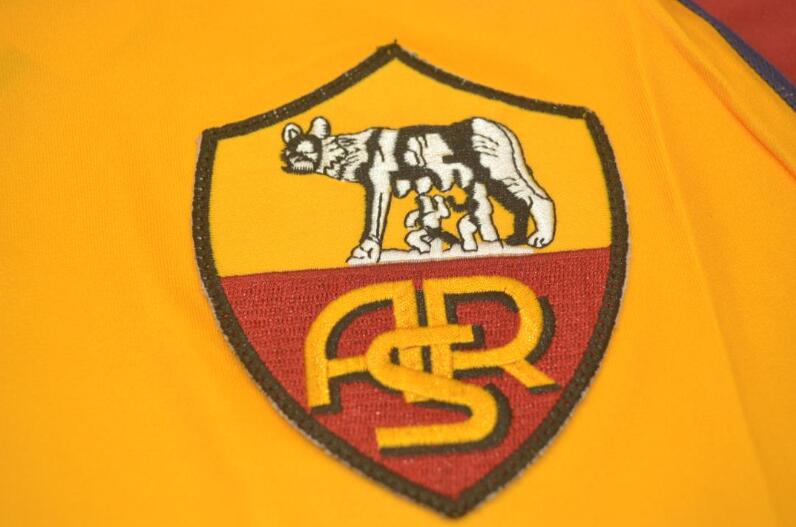 AS Roma Soccer Jersey Home Retro Replica 2001/02