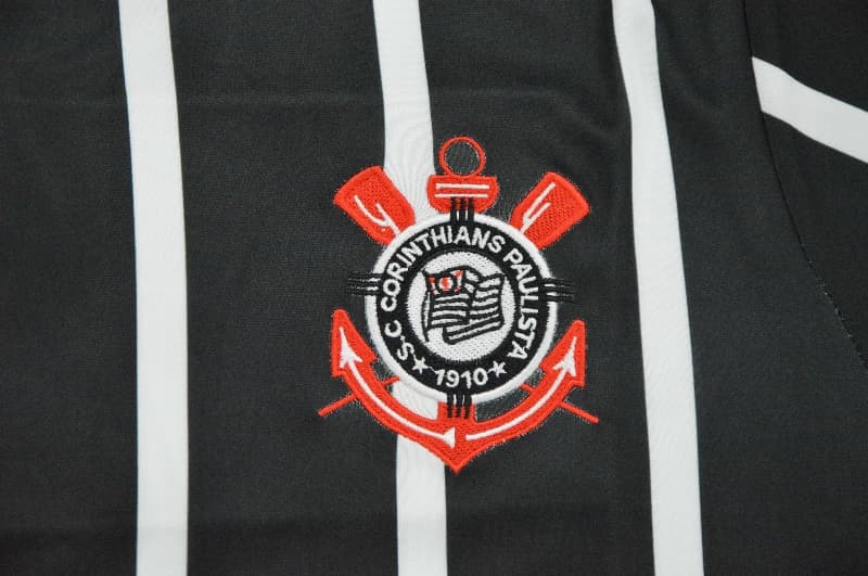 AAA Quality Corinthians 1982 Away Retro Soccer Jersey