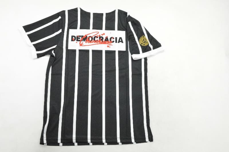 AAA Quality Corinthians 1982 Away Retro Soccer Jersey