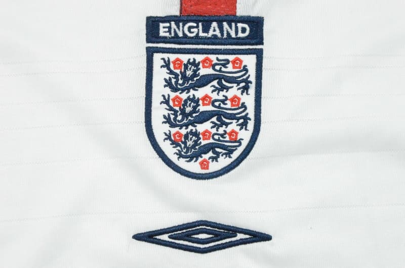 AAA Quality England 2004 Home Long Sleeve Retro Soccer Jersey
