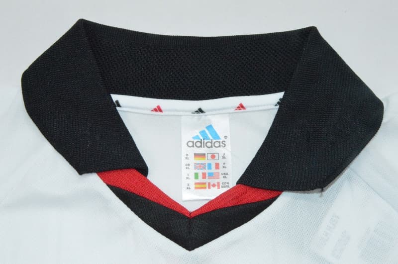 AAA Quality Fulham 2001/02 Home Retro Soccer Jersey