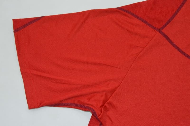 AAA Quality Liverpool 2002/04 Home Retro Soccer Jersey