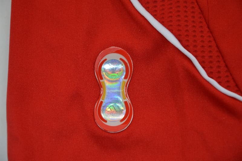 Liverpool Soccer Jersey Home Long Retro Replica 2006/08