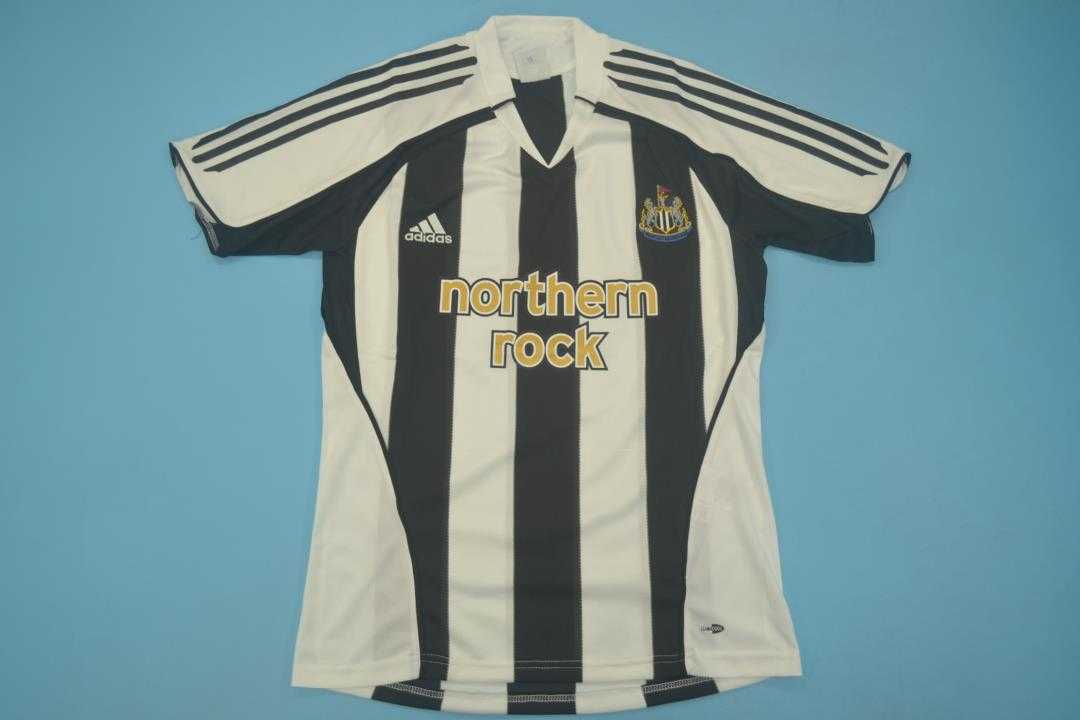 Newcastle United Soccer Jersey Home Retro Replica 2005/06