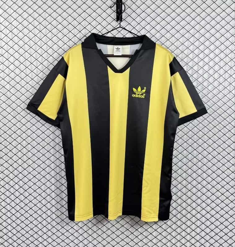 AAA Quality Penarol 1982 Home Retro Soccer Jersey