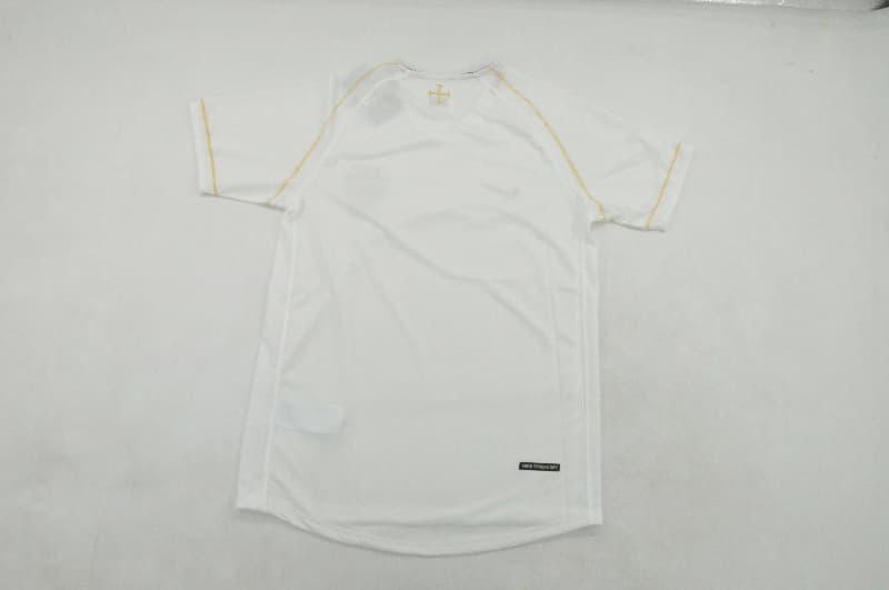 AAA Quality Portugal 2006 Training Retro Soccer Jersey