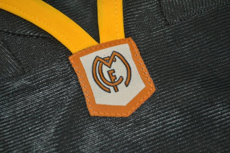AAA Quality Real Madrid 1999/01 Away Retro Soccer Jersey