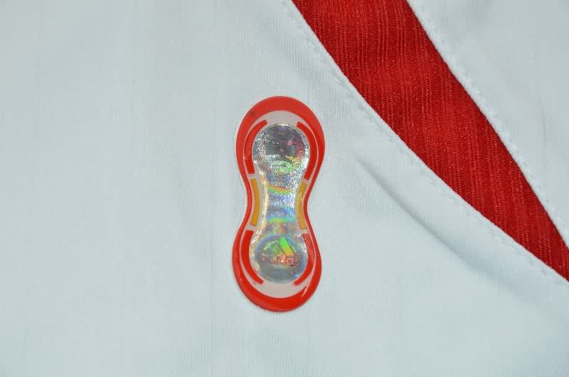 AAA Quality Spain 2006 Away Retro Soccer Jersey