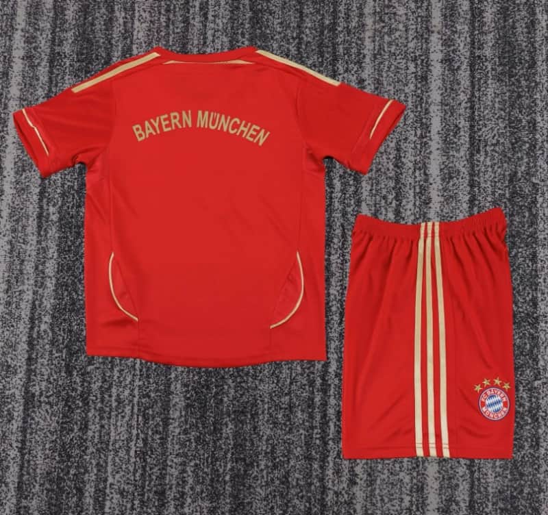 Kids Bayern Munich 2012/13 Home Soccer Jersey And Shorts