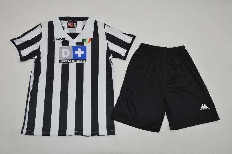 Kids Juventus 1998/99 Home Soccer Jersey And Shorts